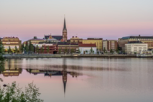 Vy över Luleås stadskärna från havet.