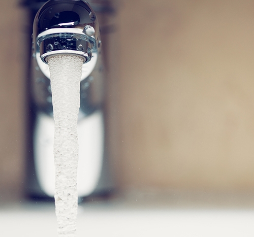 水龙头出水